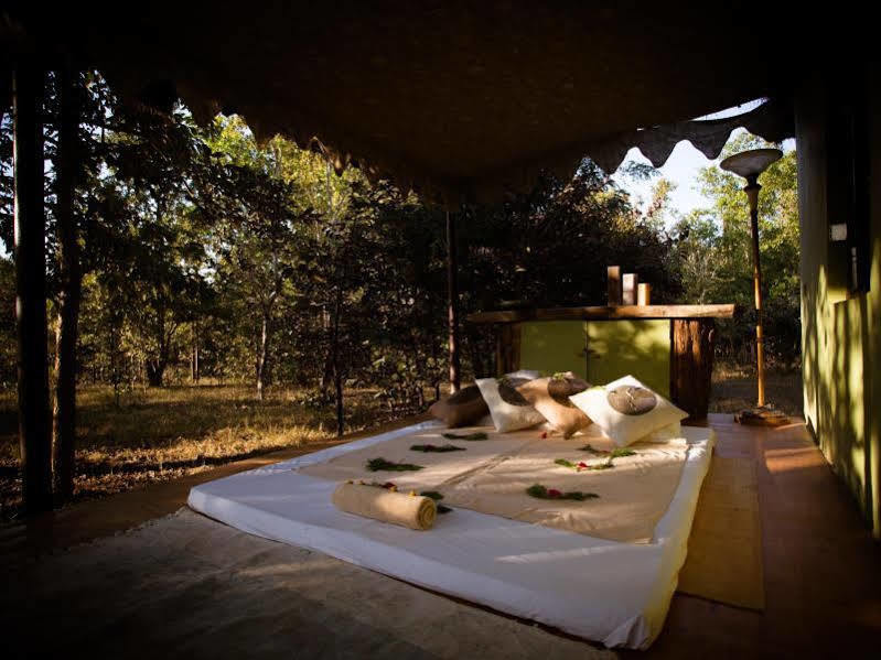 Singinawa Jungle Lodge Kanha Lagma Kültér fotó